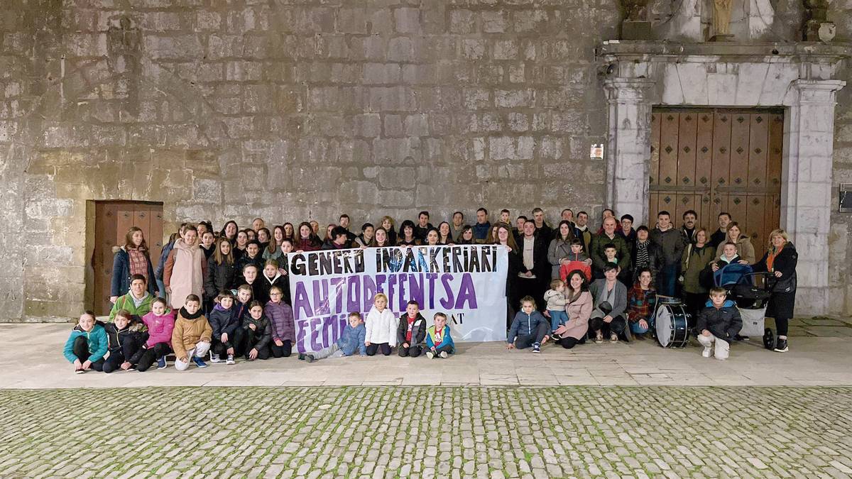 Azaroaren 25eko manifestazioa