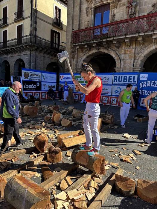 Urrezko Aizkolariak txapelketako finalerako sailkatu da Uxue Ansorregi