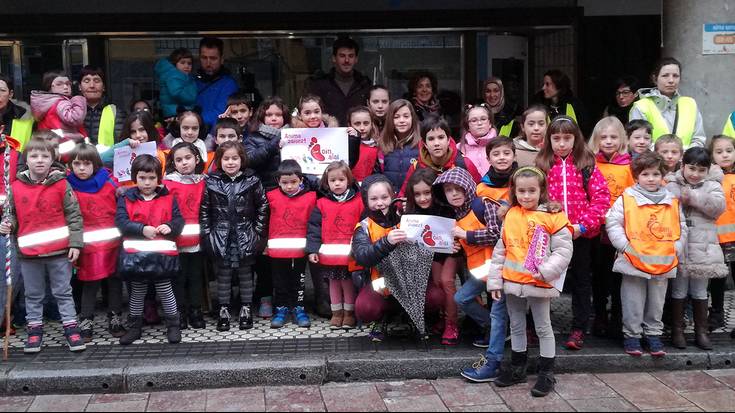 Oin Alaiko erabiltzaileei antzerki eta zinerako sarrerak oparitu dizkie Udalak