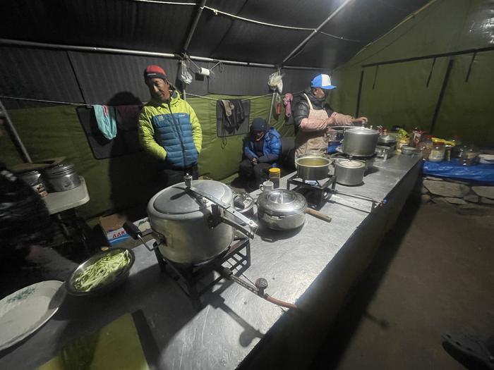 Ama Dablam base camp, bigarren eguna
