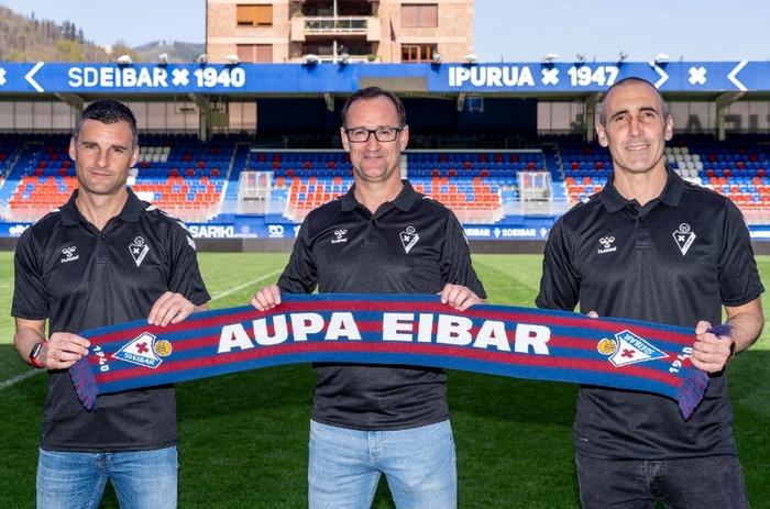 Joseba Etxeberriak luzatu egingo du Eibar futbol taldearekin daukan kontratua