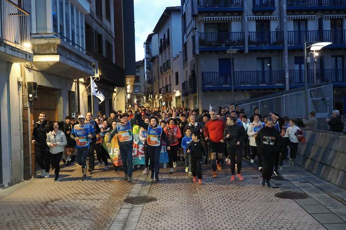 "Debak erantzuten du: euskararen aldeko batasuna, zatitzen saiatu zirenen aurrean"