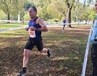 Iñigo Larizek brontzezko domina eskuratu du Euskadiko Master Kros Txapelketan