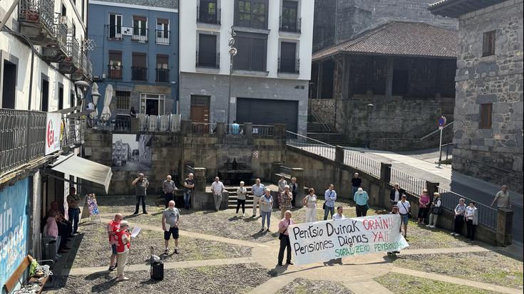 Kotizaziopeko erretiro-pentsioen epealdia murriztea proposatu zuten astelehenean