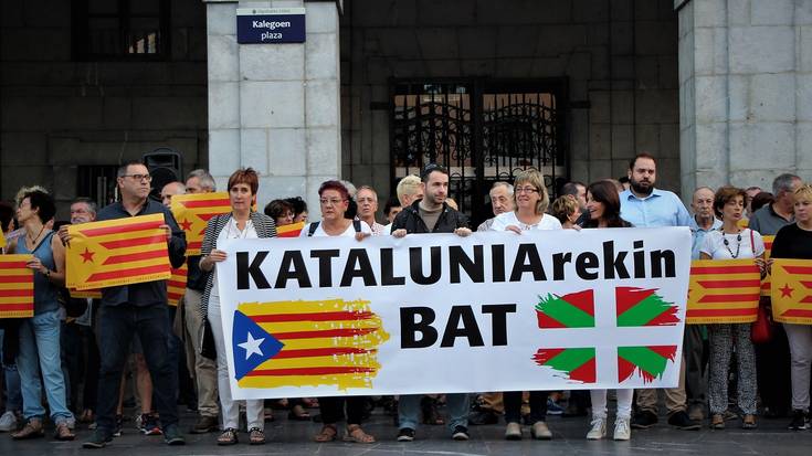Kataluniari elkartasuna adierazi diote herritarrek eta Udalak Elgoibarren