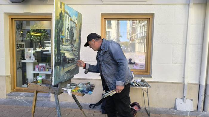 56. Kaleko margo lehiaketa