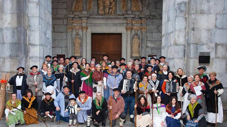 Etxegiña taldekoen santa eskearekin amaitu dira aurtengo kopla kantuak Elgoibarren