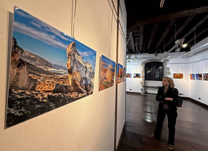 Azaroaren 22ra arte egongo da ikusgai Jaizkibelgo geoformak argazki erakusketa