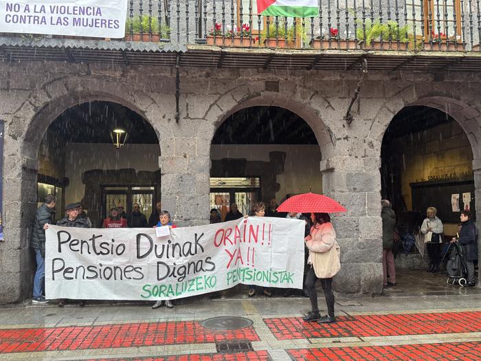 Adineko emakumeen aurkako indarkerian jarri zuten iparra