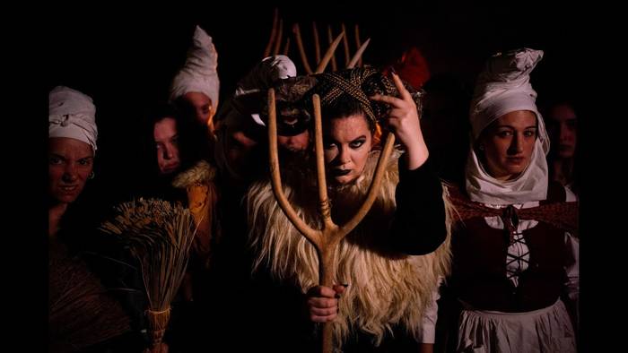 Sorginak: Iruditeria, historia eta boterea