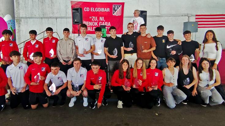 Paella jan baten bueltan agurtu du denboraldia Club Deportibo Elgoibarrek