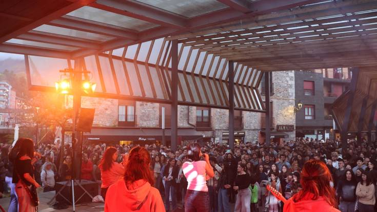 EME Eguna, herriko musikarien plaza