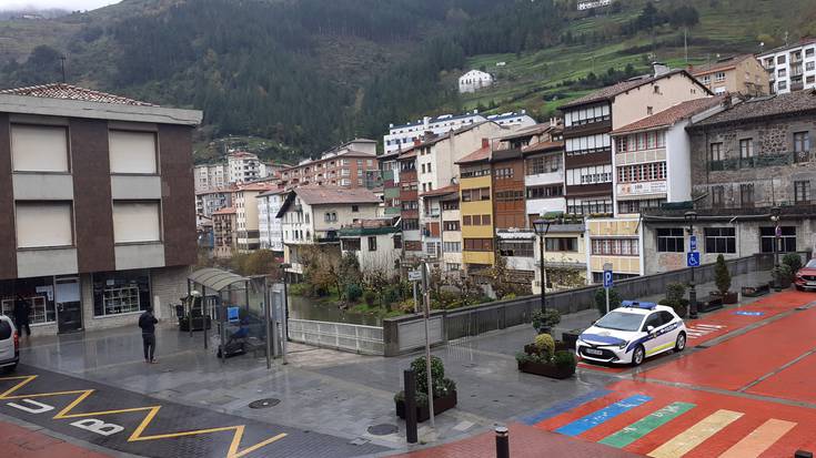 Herri erdi argi barik
