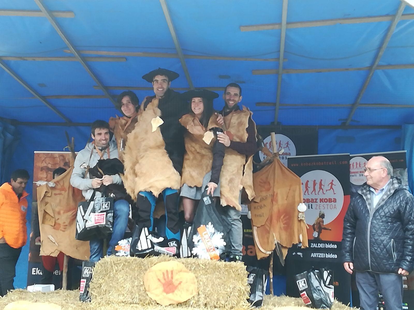 Beste podium bat, Ander de Luisendako