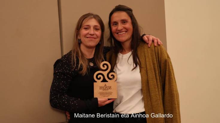 Maitane Beristain itziartarra Landaola Saria jaso berritan