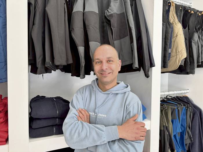 Andrea Giambrone, italiarra Ermuan:  "Italiako bizimoduarekin alderatuta, Ermuak aukera ugari eskaintzen ditu sozializatzeko"