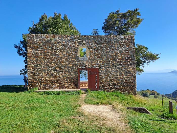 Santa Katalina, Deba