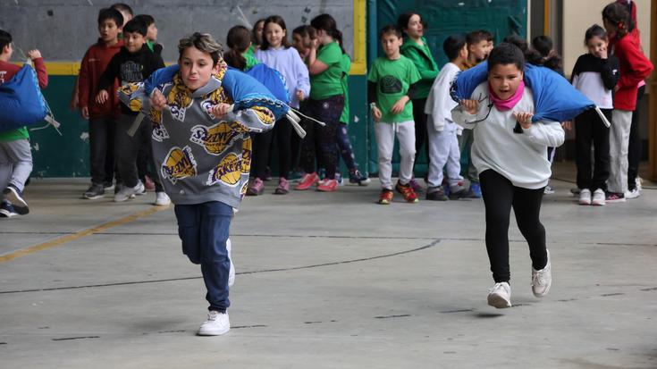 Ikastolako jolastokira aldatu dute lekuz Mendaron biharko antolatutako herri-kirol topaketa