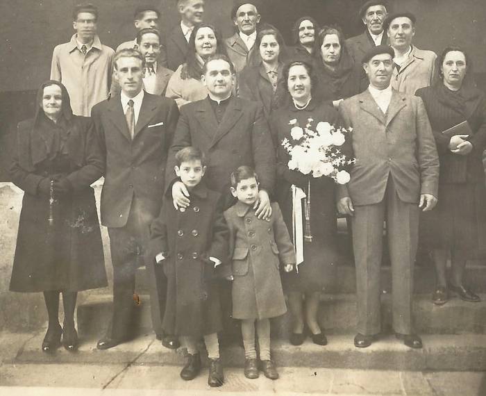 Jose Luis Aranburu eta Felisa Zenarruzabeitiaren ezkontza