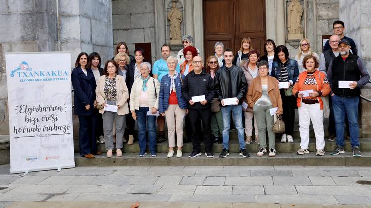 Udazkeneko ginkanan saritutako lagunek jaso dituzte erosketa bonuak