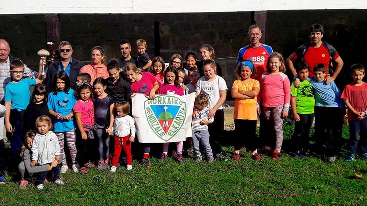 Perretxikoen mundua ezagutzeko mendi irteerarekin eta argazki lehiaketarekin hasiko dira jardunaldi mikologikoak