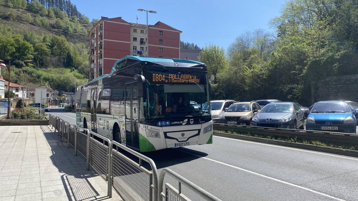 Bihartik, astebururo greba egingo dute Avanza autobusetako langileek