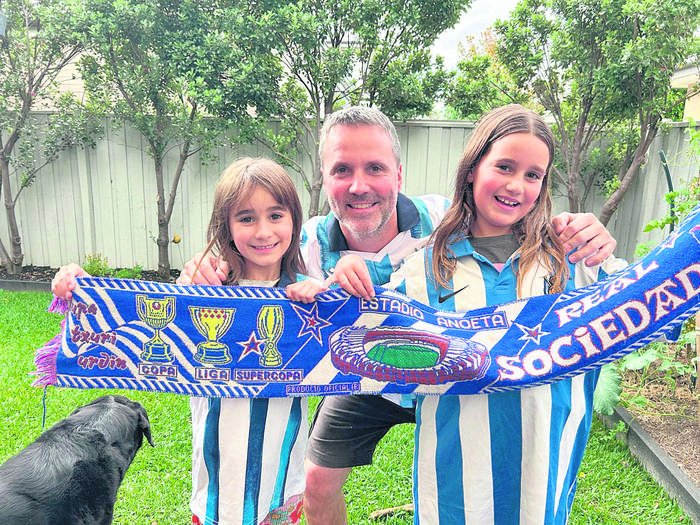 Oier Salegi (Deba-Tourquay): "Pertsona asko kontaktatu eta endredatu ditut, baina, zorionez, lortu dut sarrera bat"