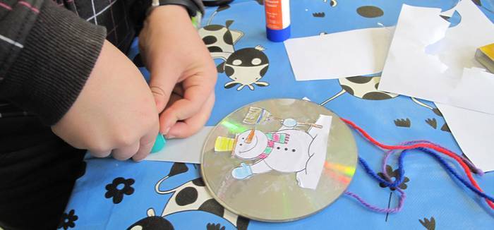 Gabonetako apaingarri ekologikoak egiteko tailerra