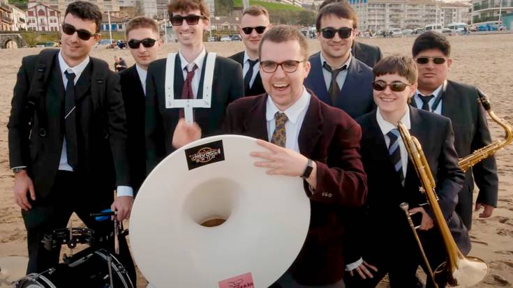 Bideoklip berria kaleratu du Debrass Band taldeak