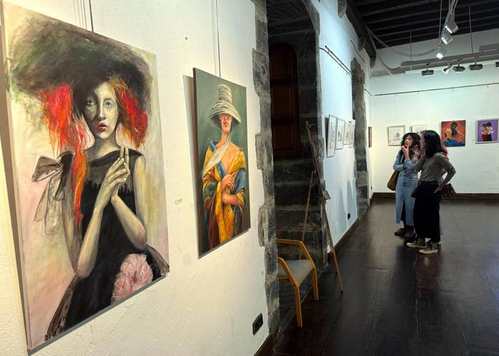 Egur arte tailerreko ikasleen artelanekin osatutako erakusketa zabalik dago