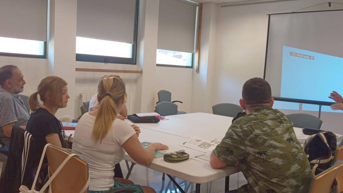 Euskara ikasi nahi dutenei lagunduko die Mendaroko Udalak