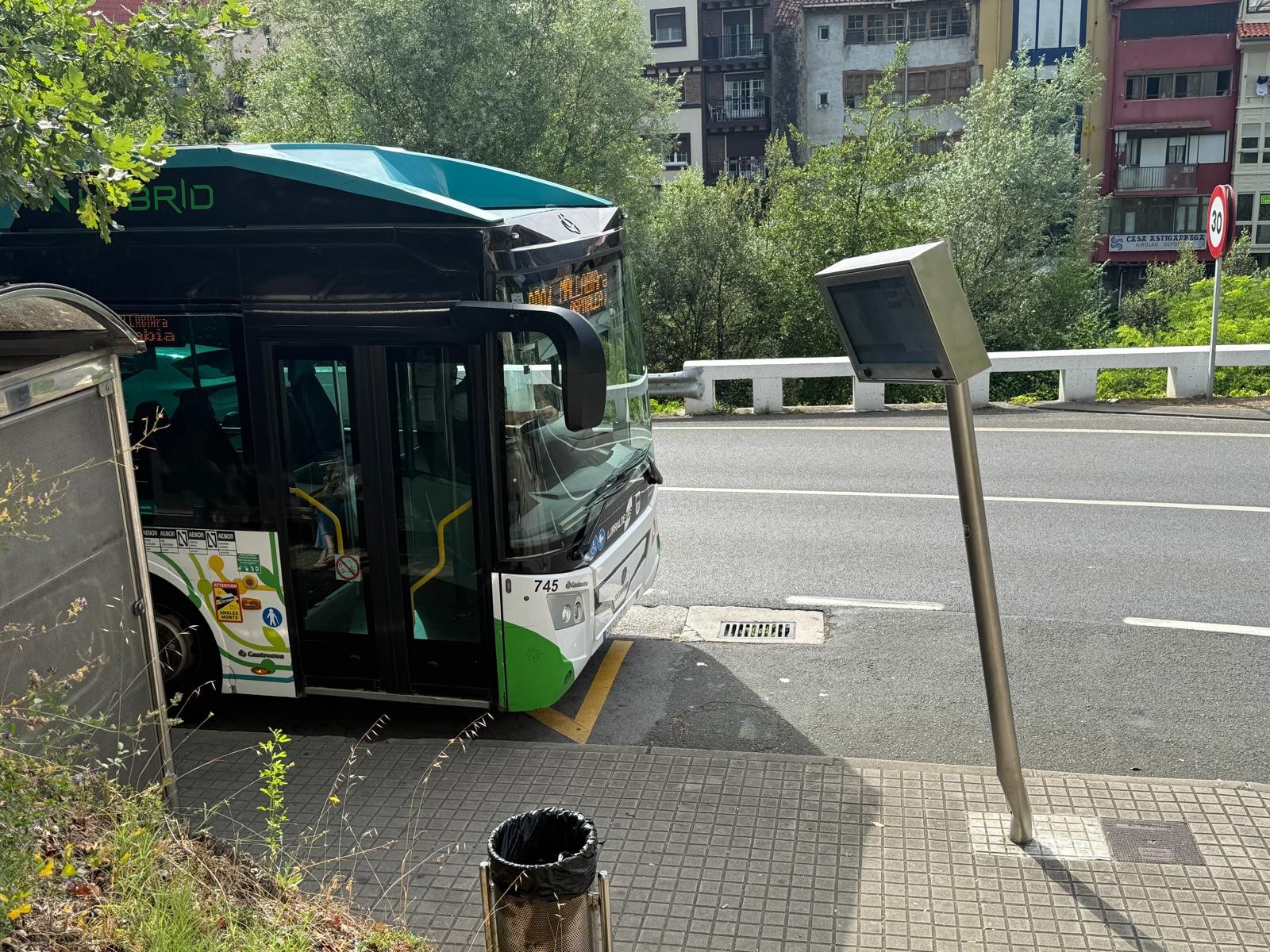 Elgoibar eta Bilbo arteko zuzeneko autobus zerbitzua ezartzeko eskatu dio Elgoibarko Udalak Bizkaiko Foru Aldundiari