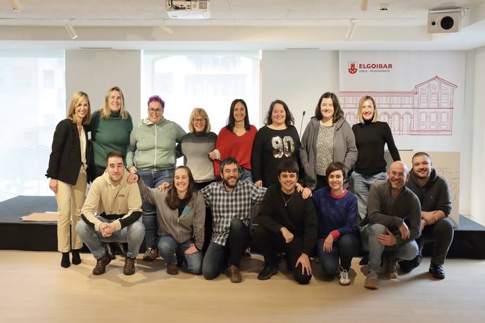 Tokiko lau hedabidek Debabarreneko komunikabide berria sortu dute: 'Barrena'