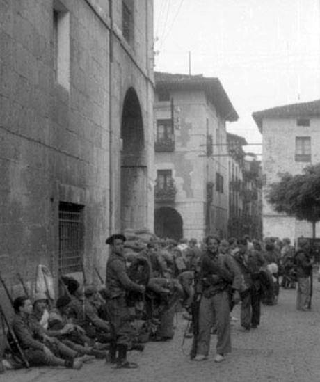 1936ko irailaren 21ean Faxistak Elgoibarren sartu zireneko argazkiak