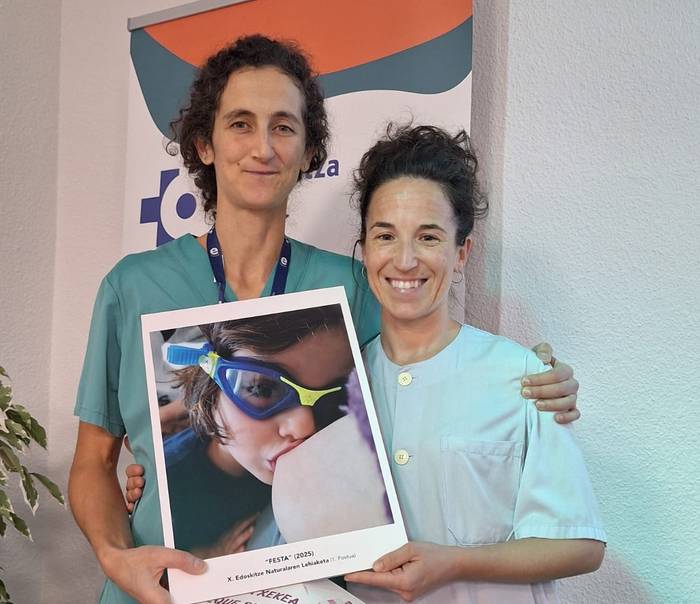 Elgoibarrera joan da Amagandiko Edoskitzeari buruzko X. Argazki Lehiaketako saria