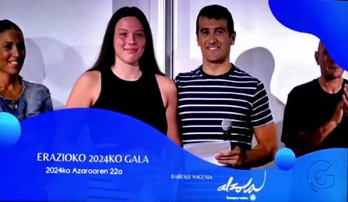 Paula Calvok jaso du Gipuzkoako Igeriketa Galako sarietako bat