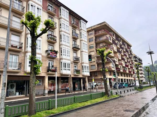 Zabalik dago 2026ko etxebizitza alokairurako laguntzak eskatzeko epea Deban