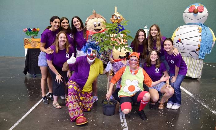 Kolorez Blai udalekuetarako lan-poltsak osatzeko deialdia egin dute