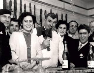 1951: Ezkontzako bankete berezia