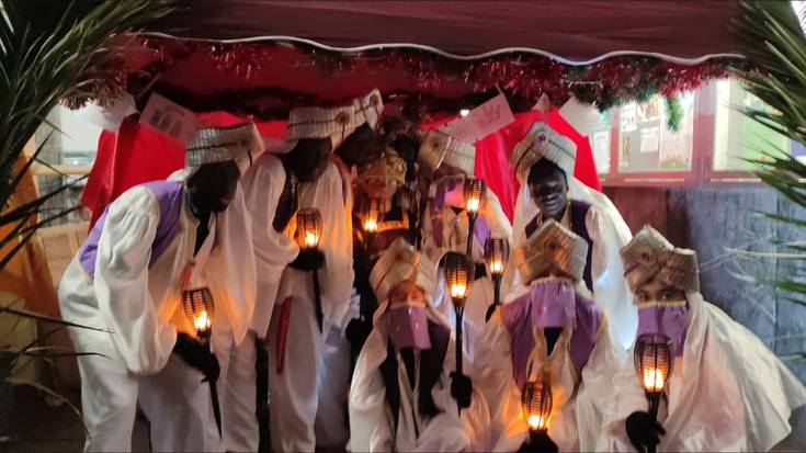 Errege Kabalgatarako laguntza eskaera