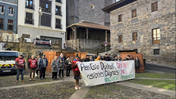 EiTBren Maratoiko dirua gobernuko erakunde batendako izango dela salatu zuten