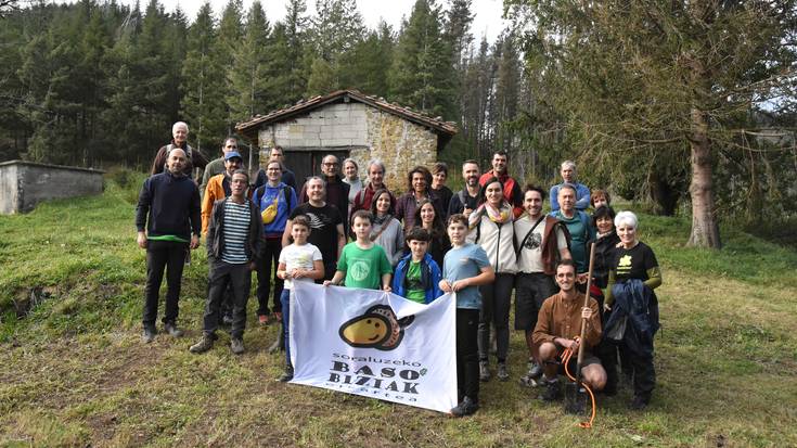 250 zuhaitz gehiago Sagar Erreka inguruan