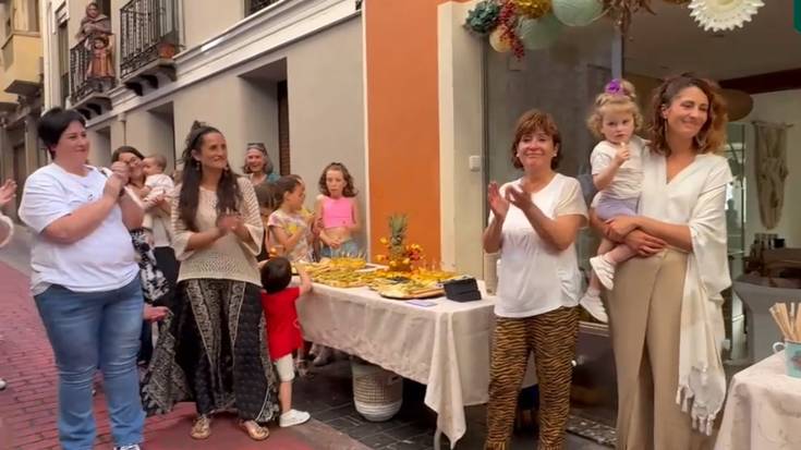 Nerea Rodriguezek hunkituta eskerrak eman dizkie 20 urtean ondoan izan dituen herritarrei