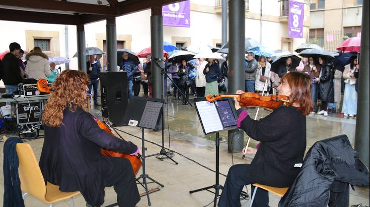 Ermuko Udalak Martxoaren 8ko ekitaldi instituzionala egin du gaur goizean
