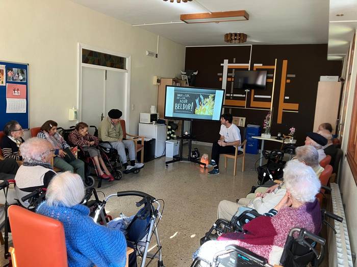 Mesedeetako egoitzan ere murgildu ziren Gaba Baltzean