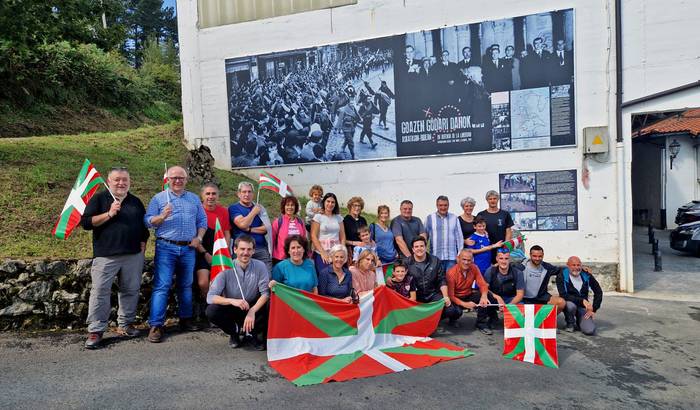 Urteroko omenaldia egin diete Zirardamendi-Aiastia fronte-lerroan hildako gudariei