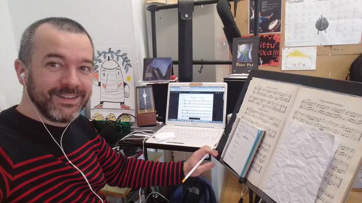 Musika Eskolak online ematen ditu eskolak