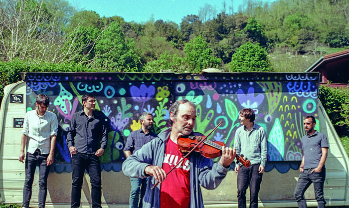 Audience-en kantua ‘Mendaroko biolin-joleari’