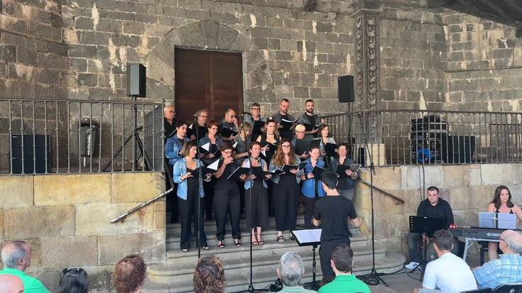 'Rockquiem' obra Ezoziko Ama Abesbatzaren eskutik
