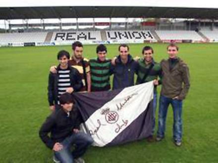 Real Union taldeko j0okalariak Gal estadioan.
